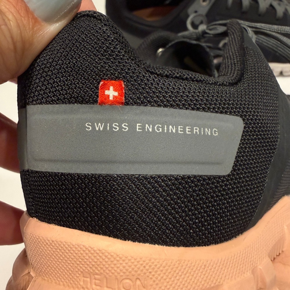 On Cloudflow Running Shoes Women 9 Black Rose Swiss Engineering Helion - Picture 8 of 11